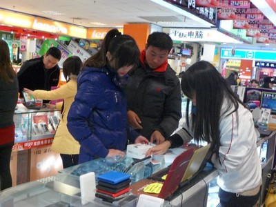 寒假數碼消費熱潮 合肥“學生一族”追捧時尚電子產品，傳統文具市場煥新機